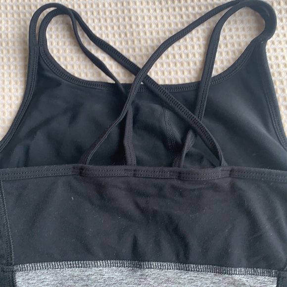 Champion work out tank with built in bra size XS - Picture 5 of 9